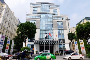 Foreign investors see opportunities in Ha Noi office buildings