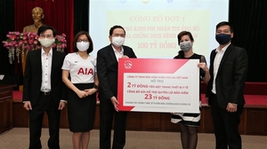 AIA Viet Nam donates $1m for pandemic fight