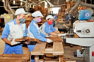 Wood processing and export firms need to adapt during pandemic