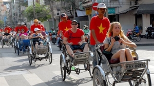 Viet Nam needs to position itself safe tourism paradise: experts