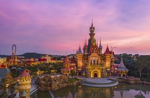 VinWonders Phu Quoc, Viet Nam’s biggest theme park opened