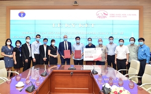 AIA Vietnam extends and expands financial assistance programme for doctors and medical employees participating in COVID-19 prevention