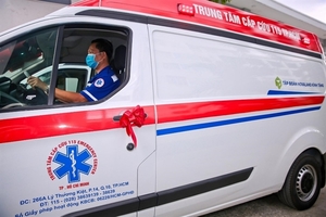Novaland presents emergency trucks to 115 Emergency Centre