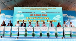 Construction begins on two wind power projects in Soc Trang