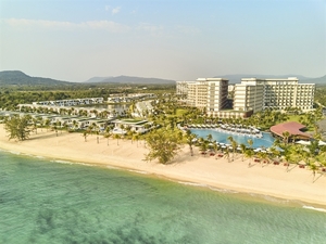Mövenpick Resort Waverly Phu Quoc nominated for three prestigious luxury hotel awards