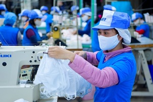 Viet Nam exports 1.37 billion medical masks in 2020