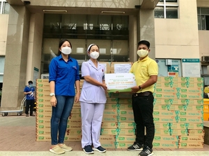 Vinasoy donates milk to HCM City medical workers for Vietnamese Women’s Day