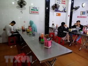 HCM City health department seeks reopening of bars, discos in green zones