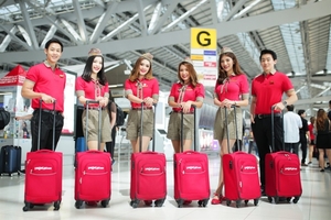 Vietjet receives ‘Most Passenger-Friendly Cabin Crew in Thailand 2021’ award