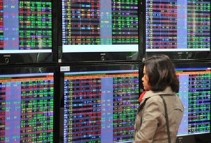 VN-Index continues rally but selling pressure persists