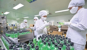 Pharmaceutical firms report mixed results in Q1