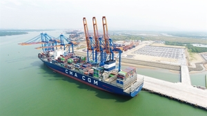Gemalink port, Doosan Vina ink crane contract