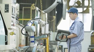 Universal Robots advises Viet Nam’s manufacturers to deploy cobots