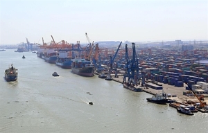 Viet Nam records $1.35b trade deficit in first half of June