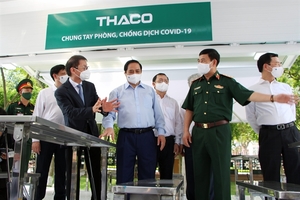 THACO donates specialised trucks for transporting vaccines, mobile vaccination