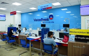 Vietinbank ensures positive business results while enhancing customers support