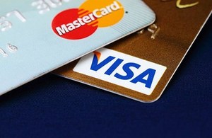 Vietnam Banks Association urges Visa, Mastercard to reduce fees