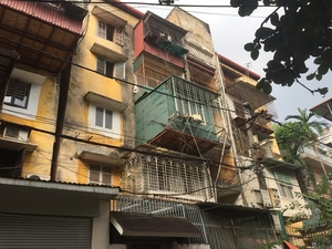 Ha Noi to renovate degraded apartment blocks by 2025