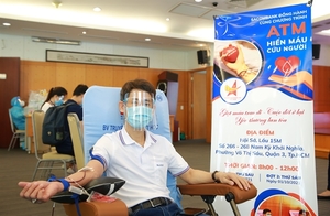 Sacombank organises 2 blood donation drives for Vietnam Young Entrepreneurs Association initiative