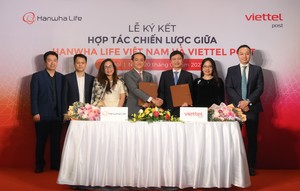 Hanwha Life Vietnam, Viettel Post sign cooperation deal