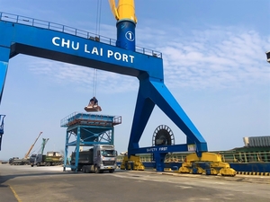 Chu Lai Port to keep improving bulk cargo transport efficiency