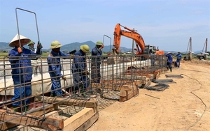 VN strives to achieve public investment disbursement goal this year