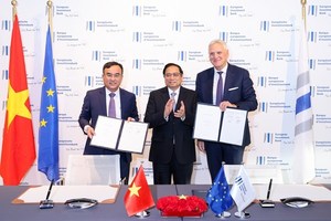 Vietnam Electricity, European Investment Bank ink MoU on sustainable energy development