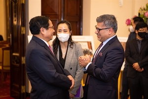 AstraZeneca awarded Certificate of Merit for contributions to Vietnam’s vaccine diplomacy