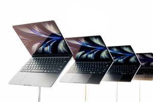 Apple plans to start producing MacBooks in Viet Nam by mid-2023