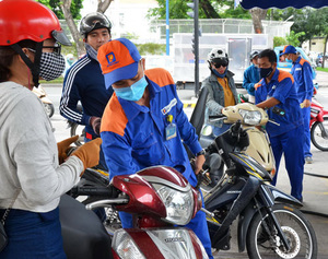 HCM City makes sure petrol retail market stable