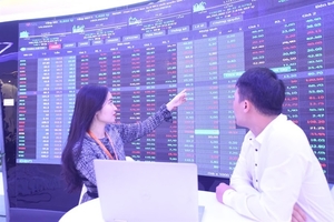 Market continues to recover with VN-Index heading to 1,470 points