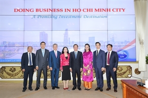HCM City leaders works with leading Asian corporations, calls for investment to rebuild economy post COVID-19