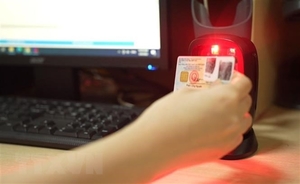 Viet Nam pilots cash withdrawal at ATMs with chip-based ID cards