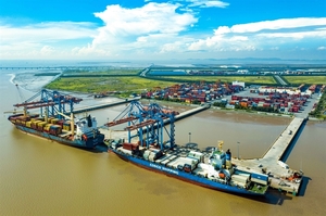 Viet Nam's GDP hits 10-year high of 7.72% in Q2