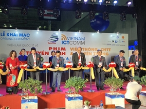 Internation exhibitions on telecom, electronic products and film and TV begin in HCM City
