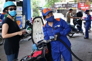 Ministries slash fuel prices