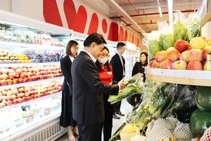 Singapore Deputy PM visits Masan Group’s WIN store