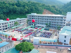 Trungnam Group hands over Ky Son High School in Nghe An