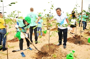 LEGO Viet Nam to plant 50,000 trees to mitigate climate pollutants