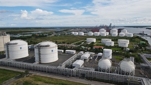 Infrastructure, planning and market keys to develop LNG power