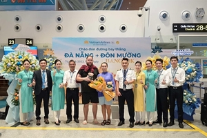 VNA launches new flight route to Thailand
