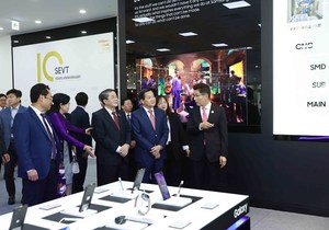 Samsung expected to become talent nurturing centre in Viet Nam: Deputy PM