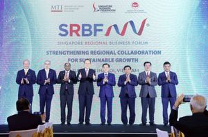 Viet Nam-Singapore urged to further promote co-operation