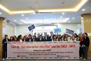 Shinhan Bank holds drama contest for Vietnamese students