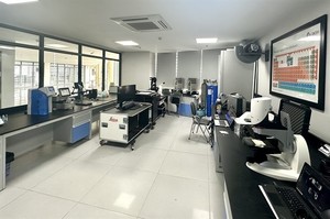 DKSH sets up demonstration lab with Leica confocal microscope