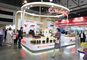 Vietnamese food, beverage products introduced at Thai trade fair