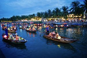 Việt Nam's tourism blossoming