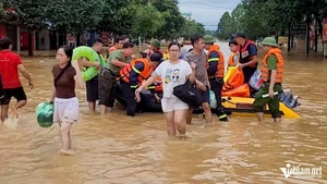 Widespread floods hit the north