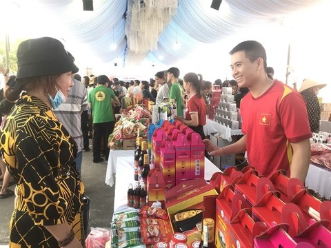 Post-Typhoon Yagi trade networking event starts in Hải Dương